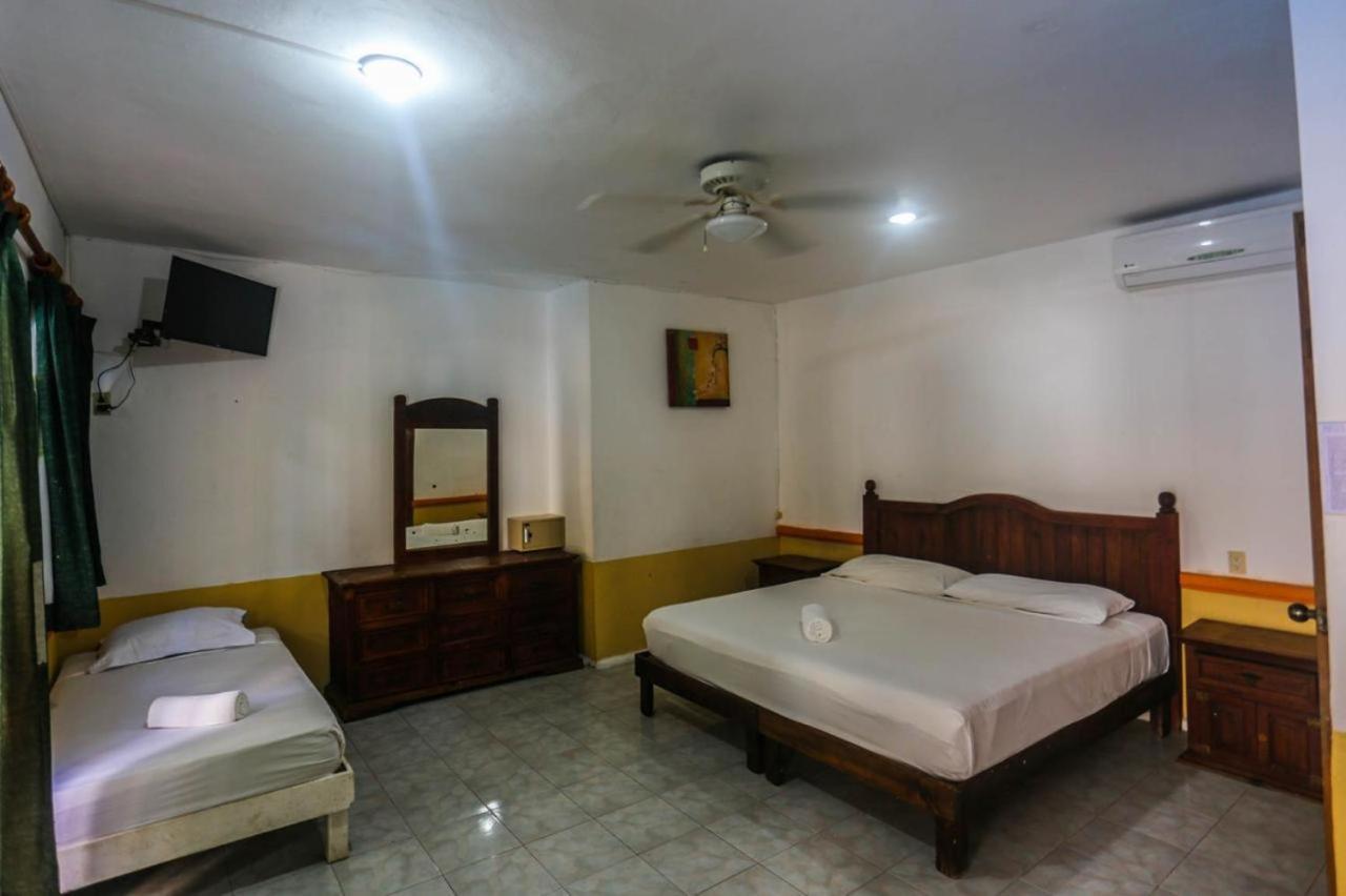 Hotel Vista Caribe 5Ta Av A 5 Pasos De La Playa 신데 델 카르멘 외부 사진