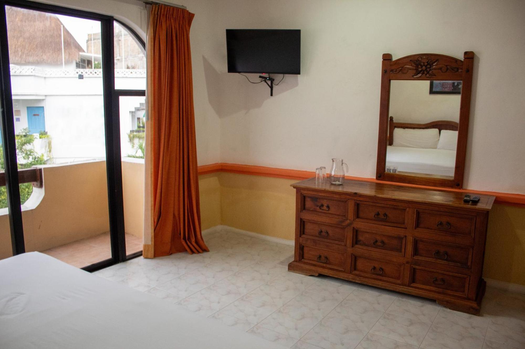 Hotel Vista Caribe 5Ta Av A 5 Pasos De La Playa 신데 델 카르멘 외부 사진