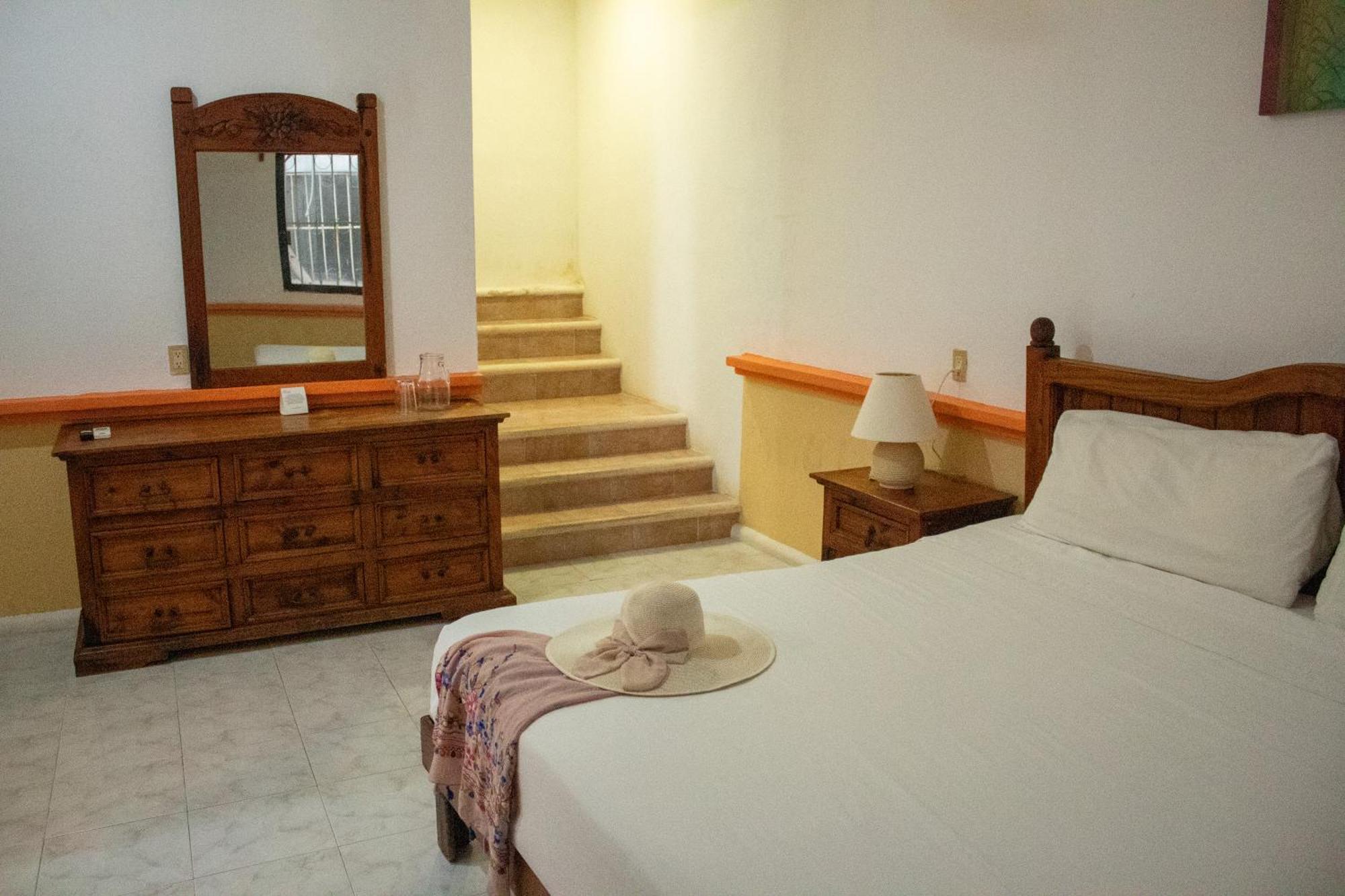 Hotel Vista Caribe 5Ta Av A 5 Pasos De La Playa 신데 델 카르멘 외부 사진