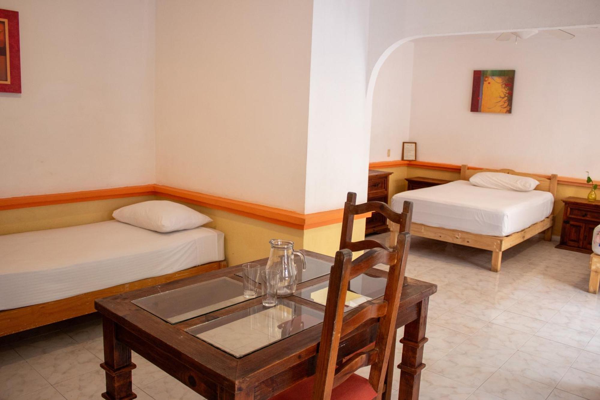 Hotel Vista Caribe 5Ta Av A 5 Pasos De La Playa 신데 델 카르멘 외부 사진