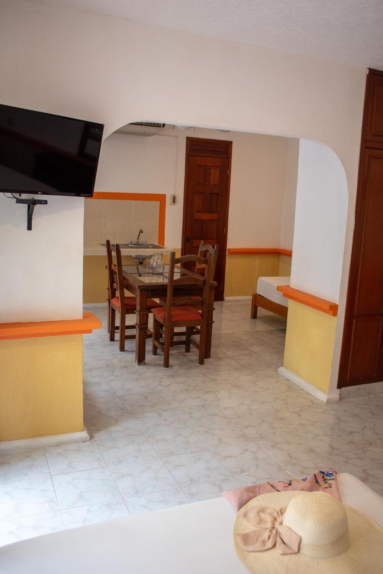 Hotel Vista Caribe 5Ta Av A 5 Pasos De La Playa 신데 델 카르멘 외부 사진