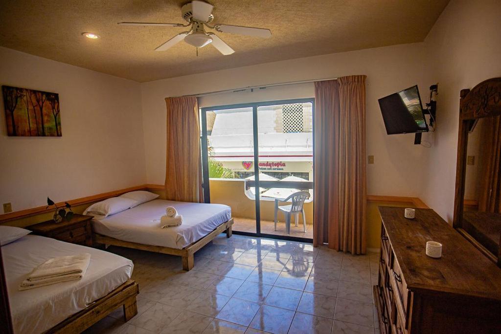 Hotel Vista Caribe 5Ta Av A 5 Pasos De La Playa 신데 델 카르멘 외부 사진